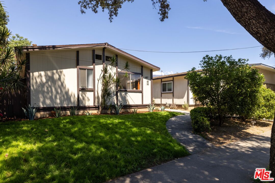 687 E Orange Grove Blvd