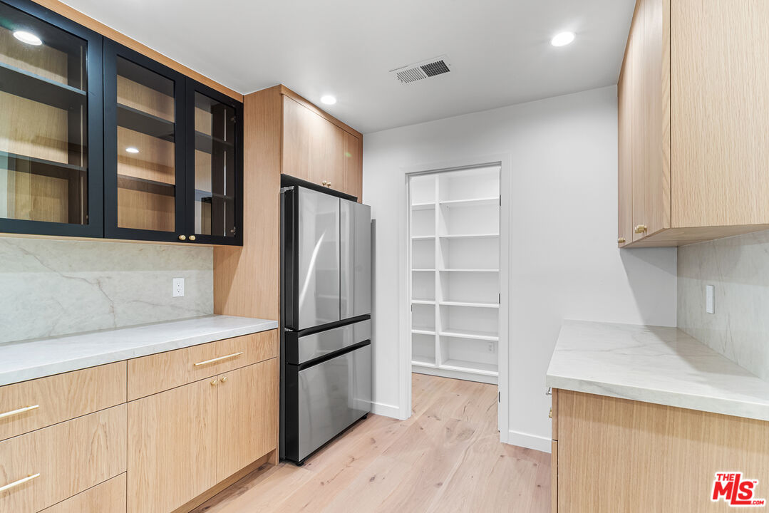 5160 Los Feliz Blvd