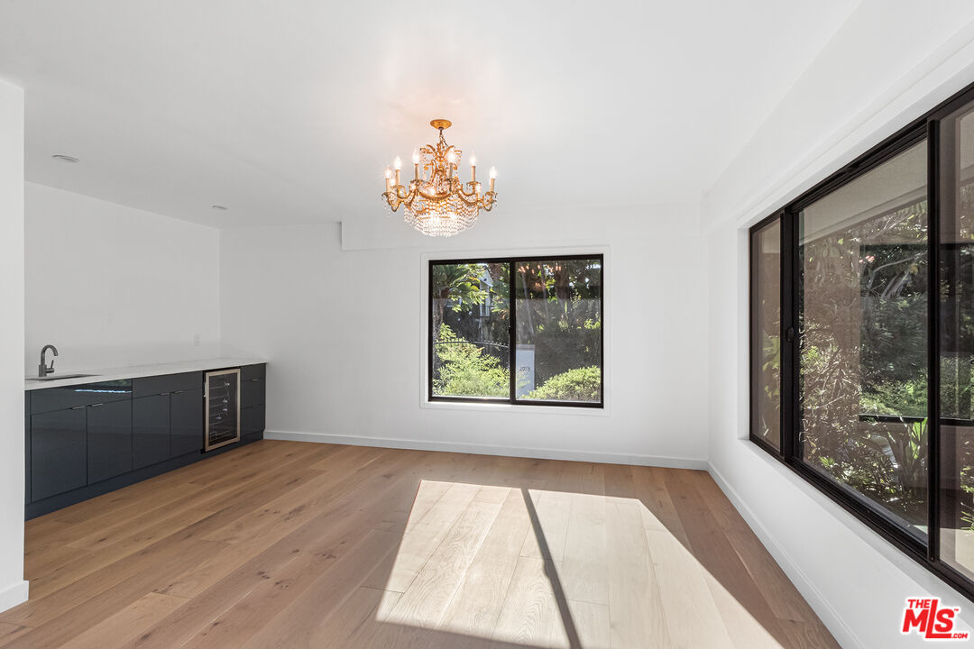 5160 Los Feliz Blvd
