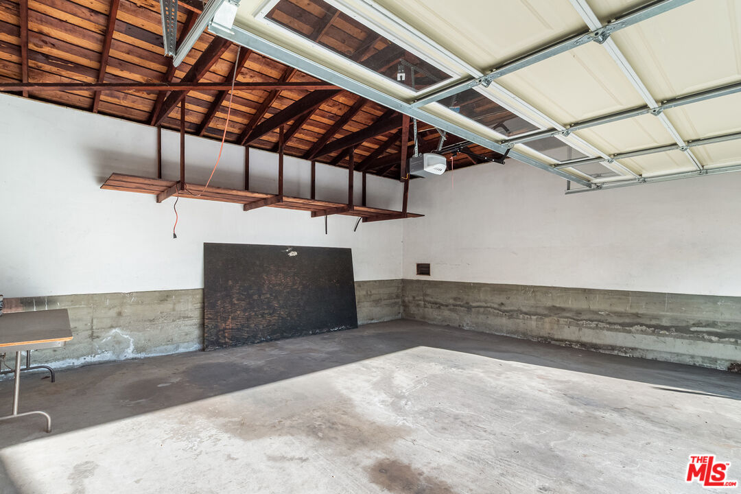 5160 Los Feliz Blvd