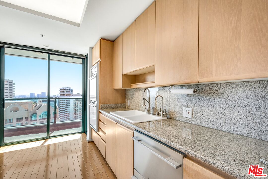 10490 Wilshire Blvd Unit: 1702