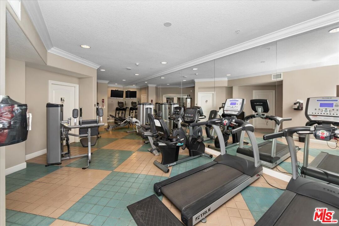 2750 Artesia Blvd Unit: 364