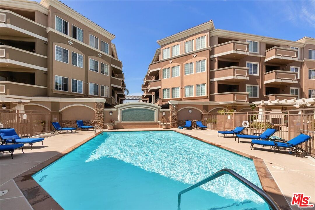 2750 Artesia Blvd Unit: 364
