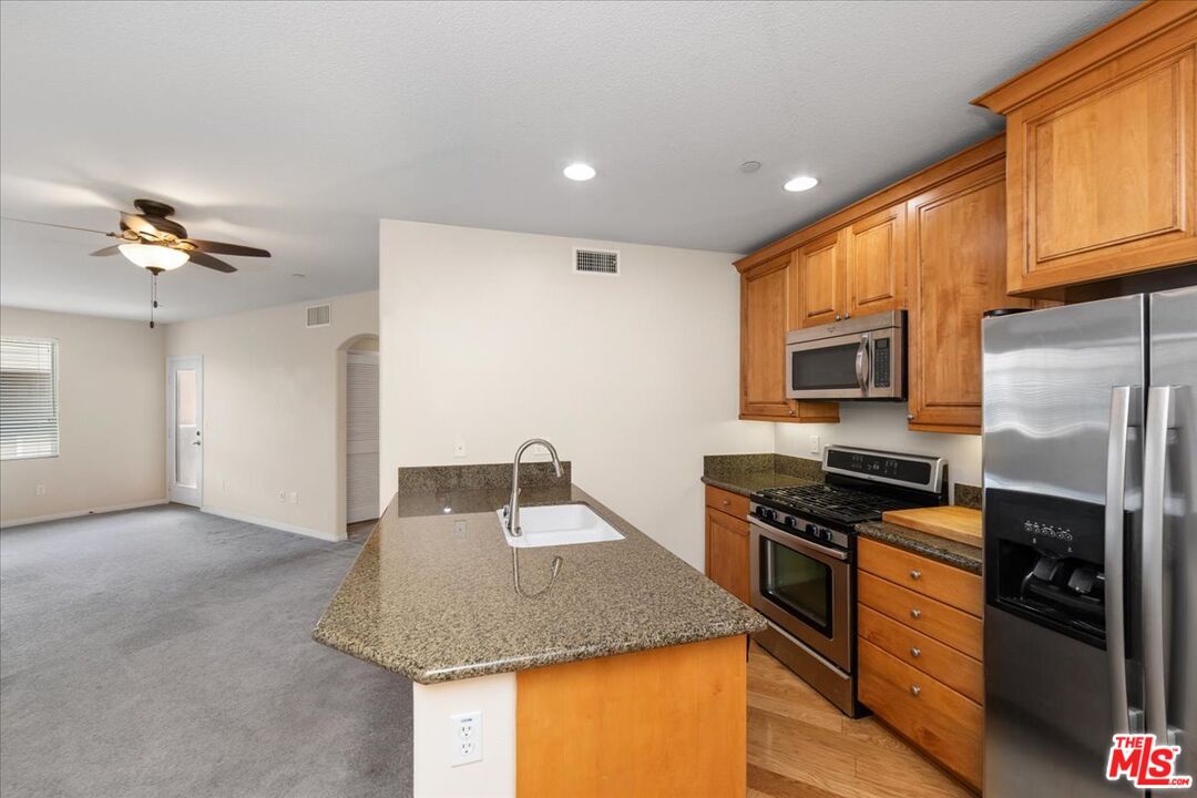 2750 Artesia Blvd Unit: 364