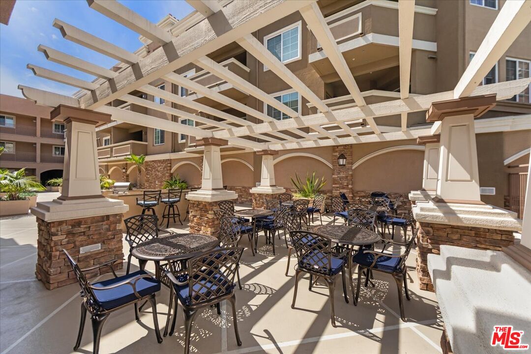 2750 Artesia Blvd Unit: 364