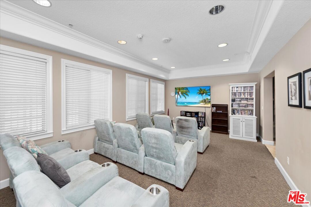 2750 Artesia Blvd Unit: 364