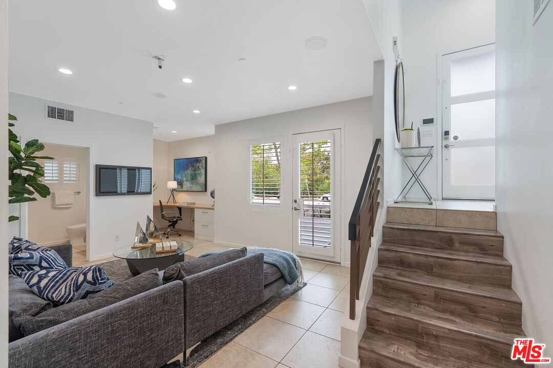 12923 Bluff Creek Dr