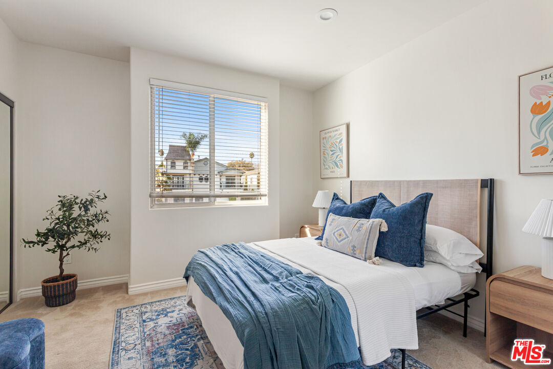 630 E Olive Ave Unit: 208