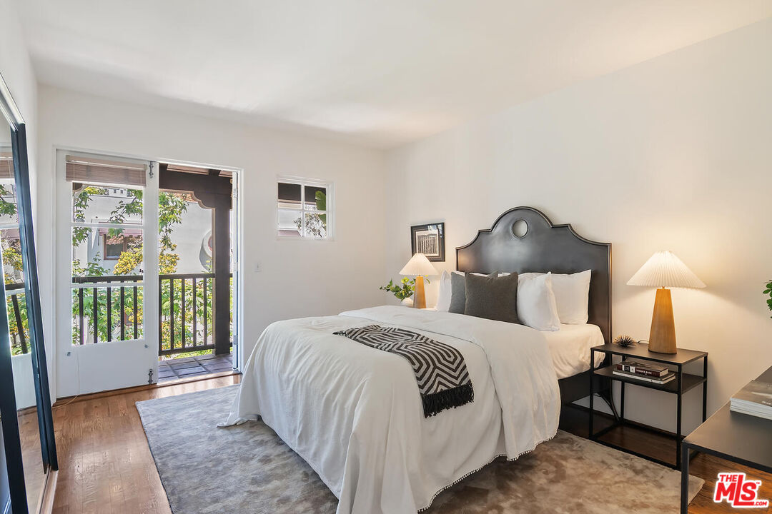 1414 N Harper Ave Unit: 4