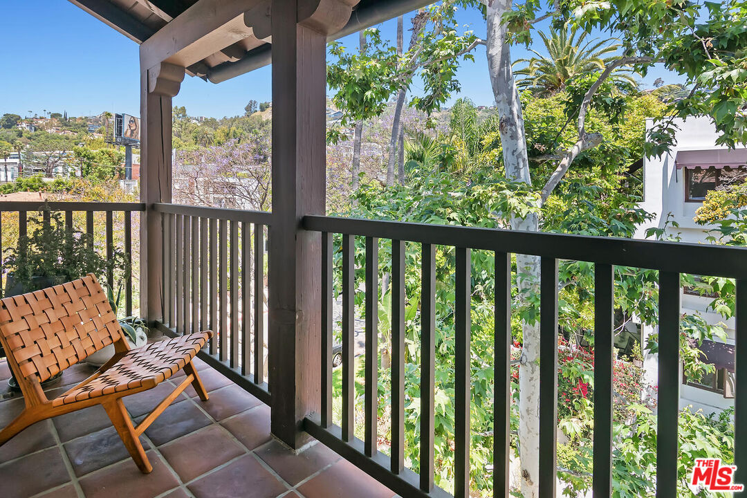 1414 N Harper Ave Unit: 4