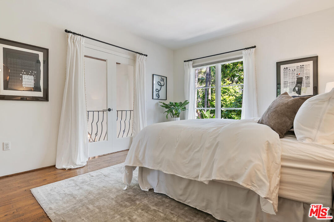 1414 N Harper Ave Unit: 4