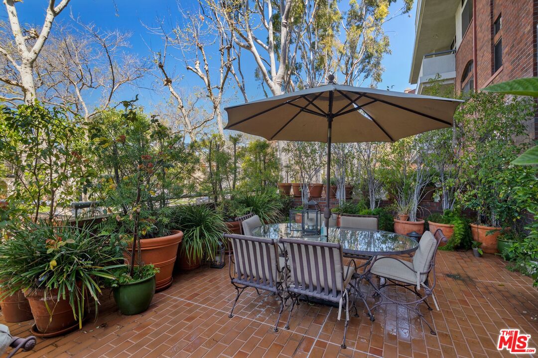 200 N Swall Dr Unit: 307