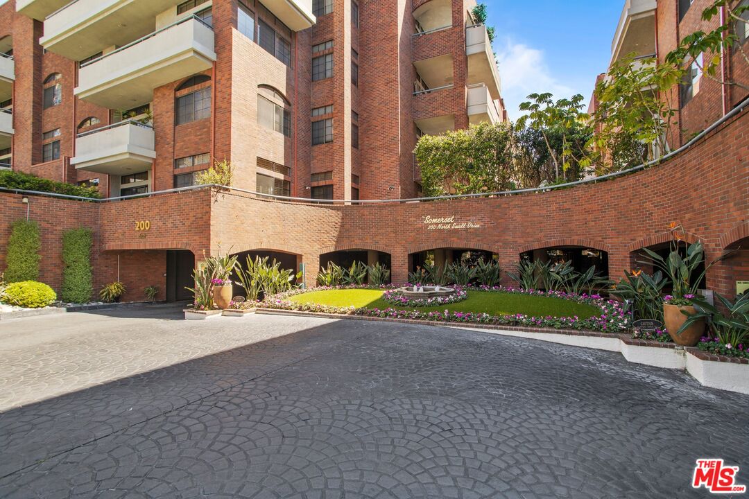 200 N Swall Dr Unit: 307