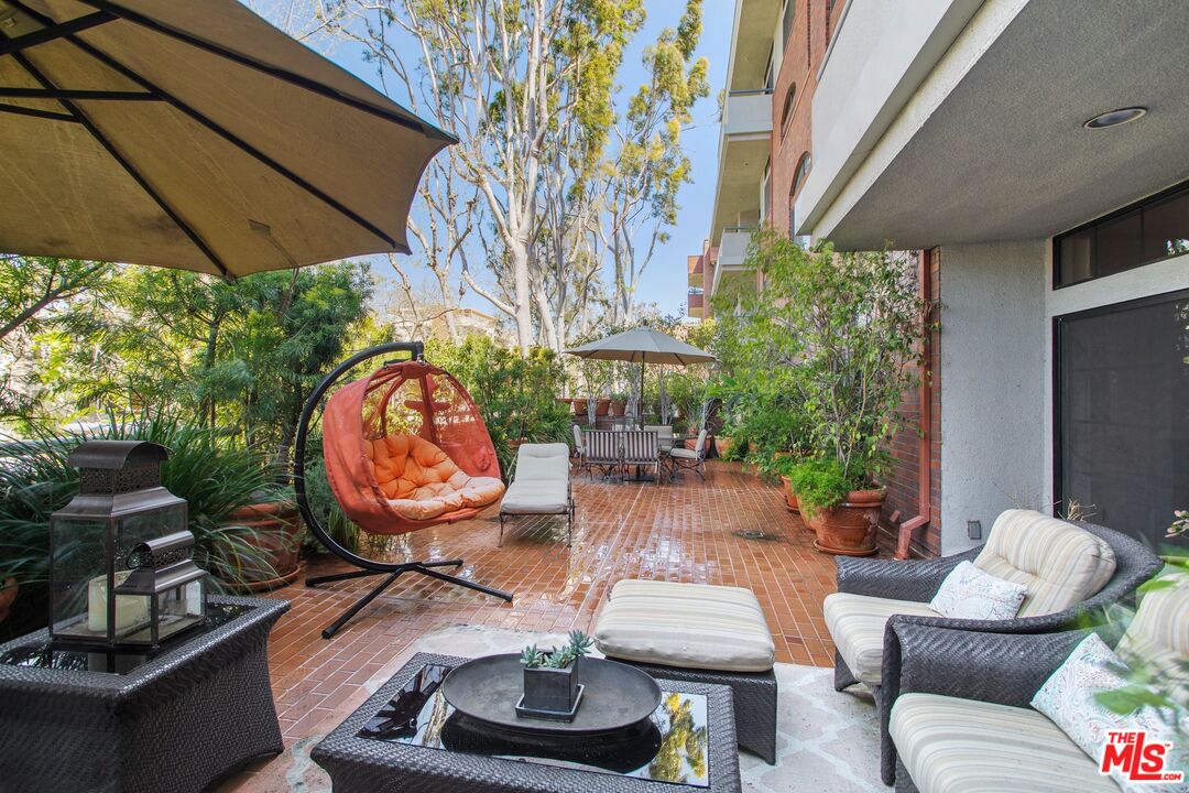 200 N Swall Dr Unit: 307