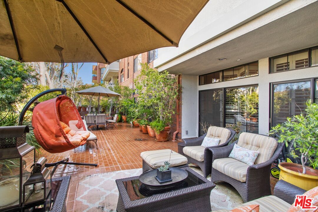 200 N Swall Dr Unit: 307