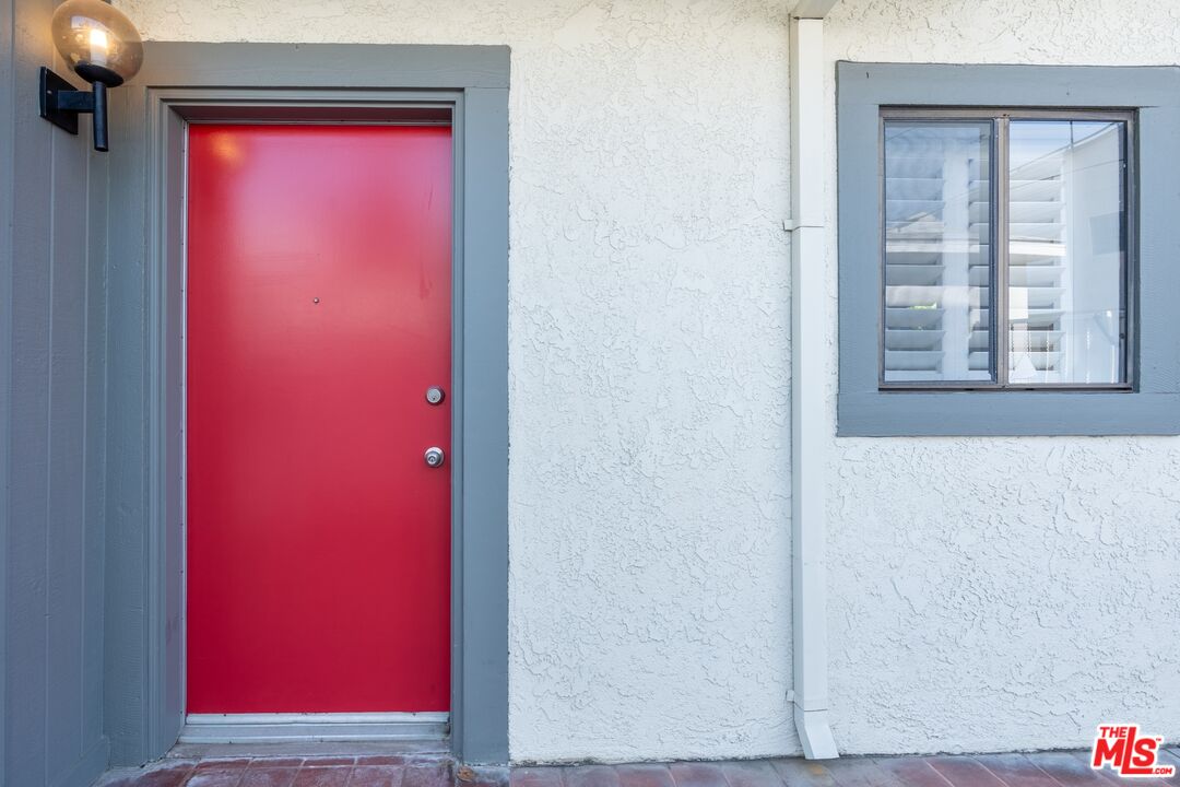 3207 Colorado Ave Unit: 1