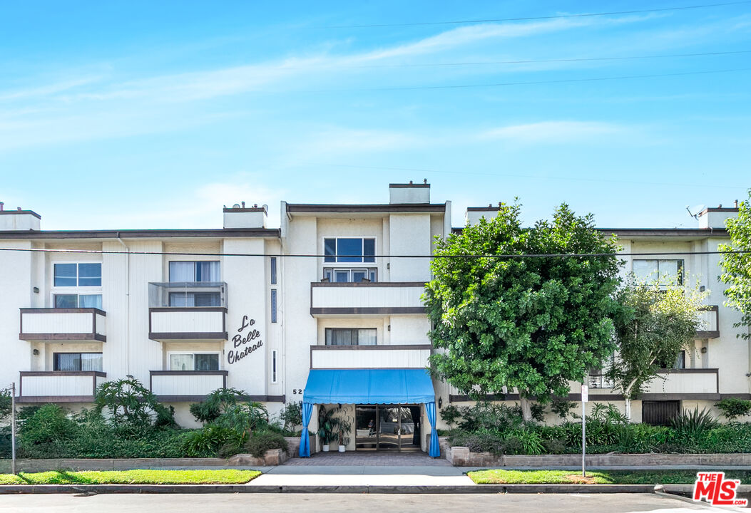 5255 Bellingham Ave Unit: 208