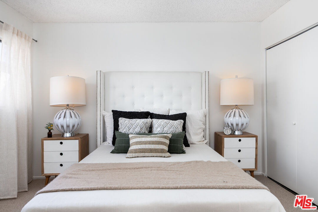 5255 Bellingham Ave Unit: 208