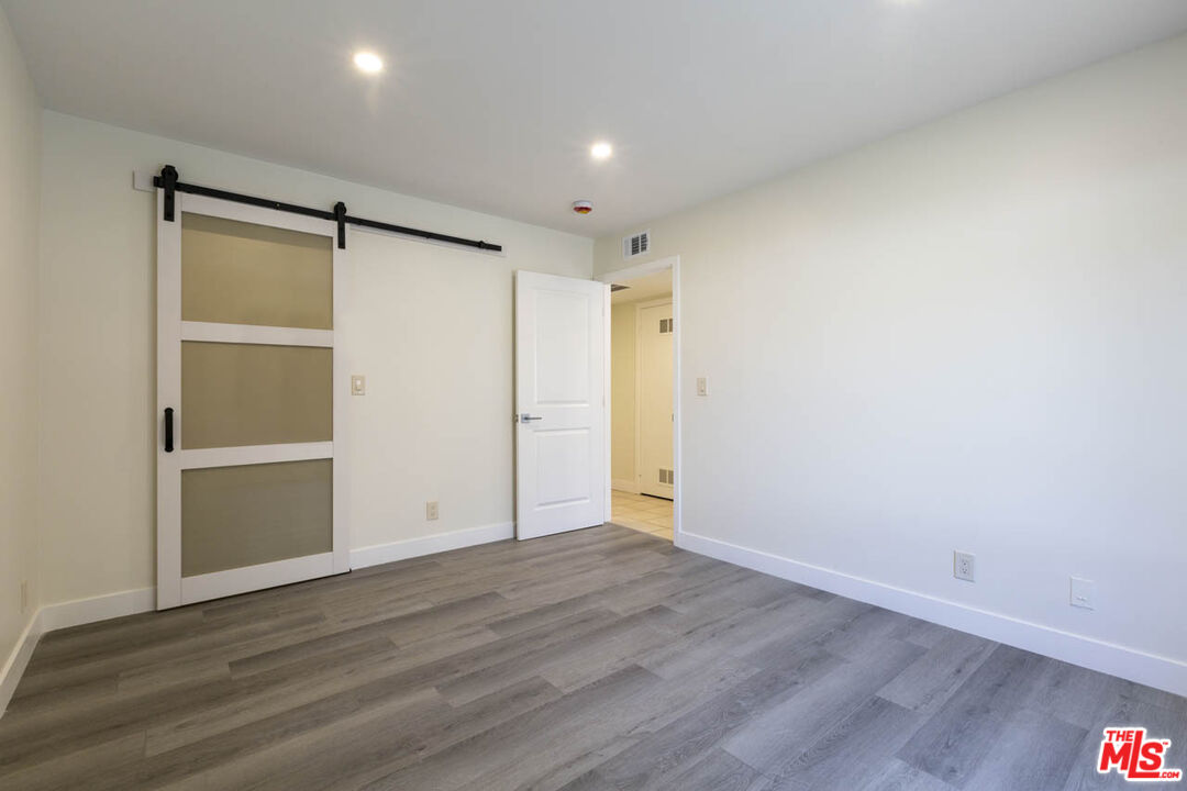 2345 Highbury Ave Unit: 21