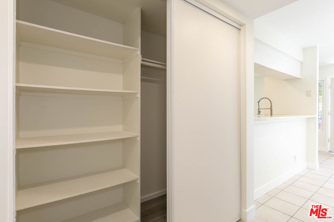 2345 Highbury Ave Unit: 21