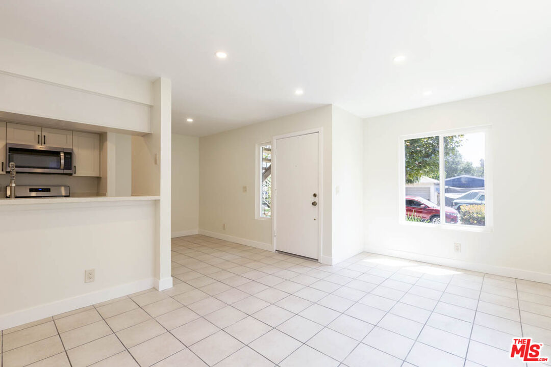 2345 Highbury Ave Unit: 21