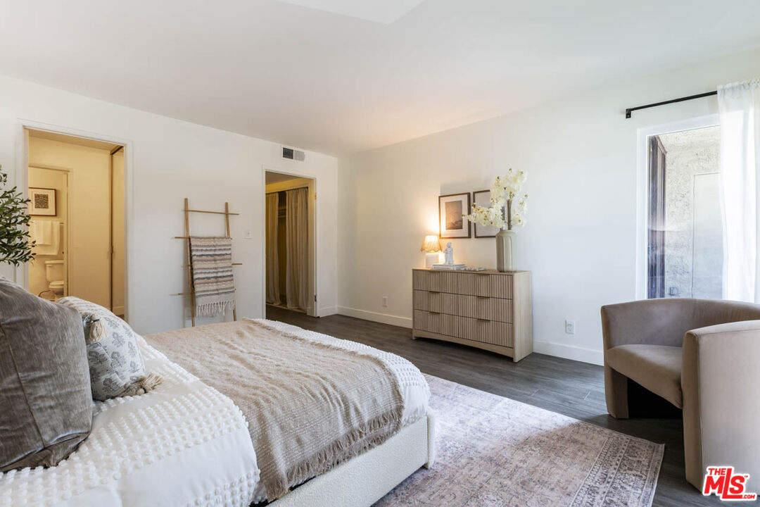 4321 Los Feliz Blvd Unit: 1