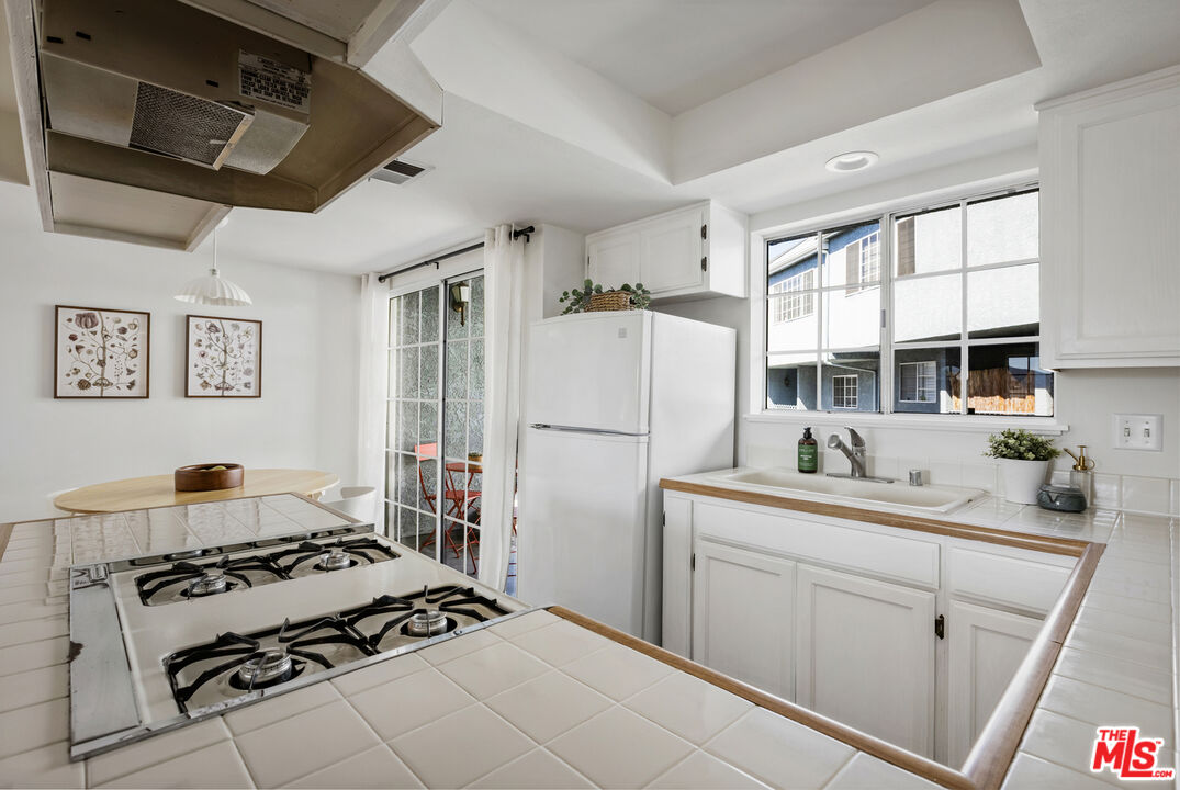 4530 Ramsdell Ave Unit: 11