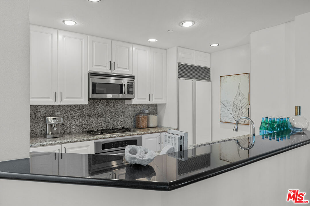 12000 Goshen Ave Unit: 303