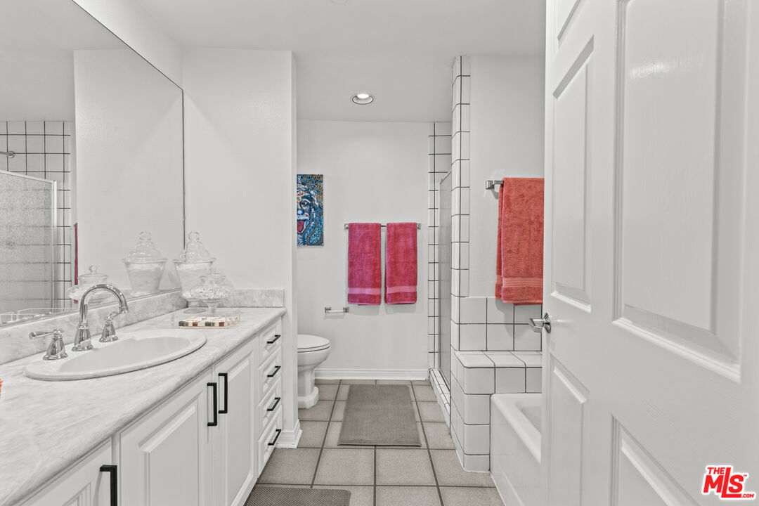 12000 Goshen Ave Unit: 303