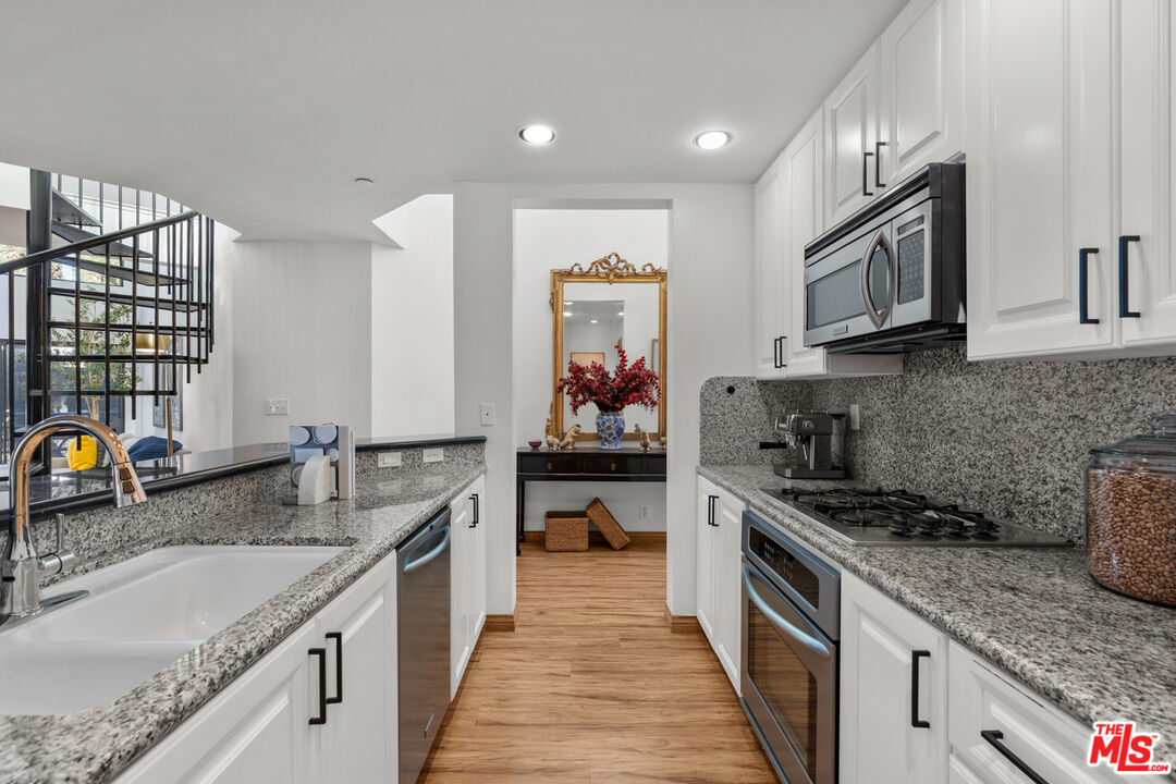 12000 Goshen Ave Unit: 303