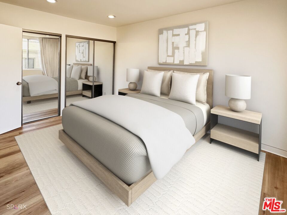 301 S Rexford Dr Unit: 3