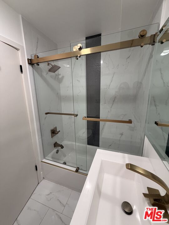 1609 Veteran Ave Unit: 5