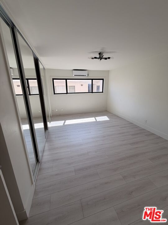 1609 Veteran Ave Unit: 5