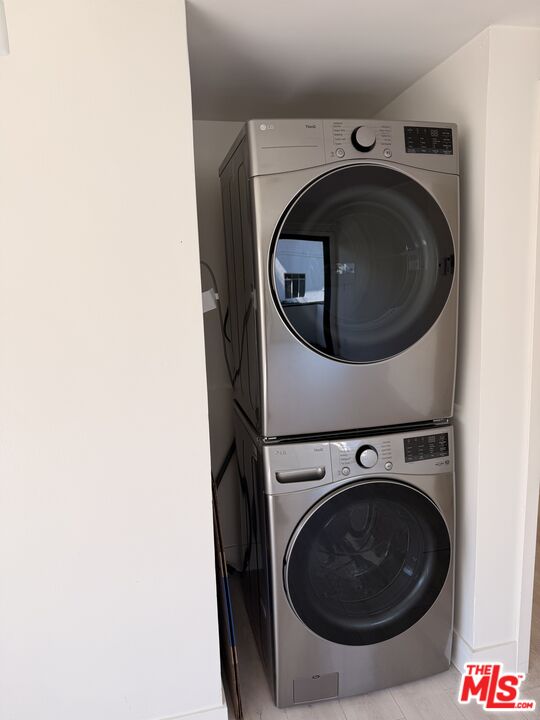 1609 Veteran Ave Unit: 5
