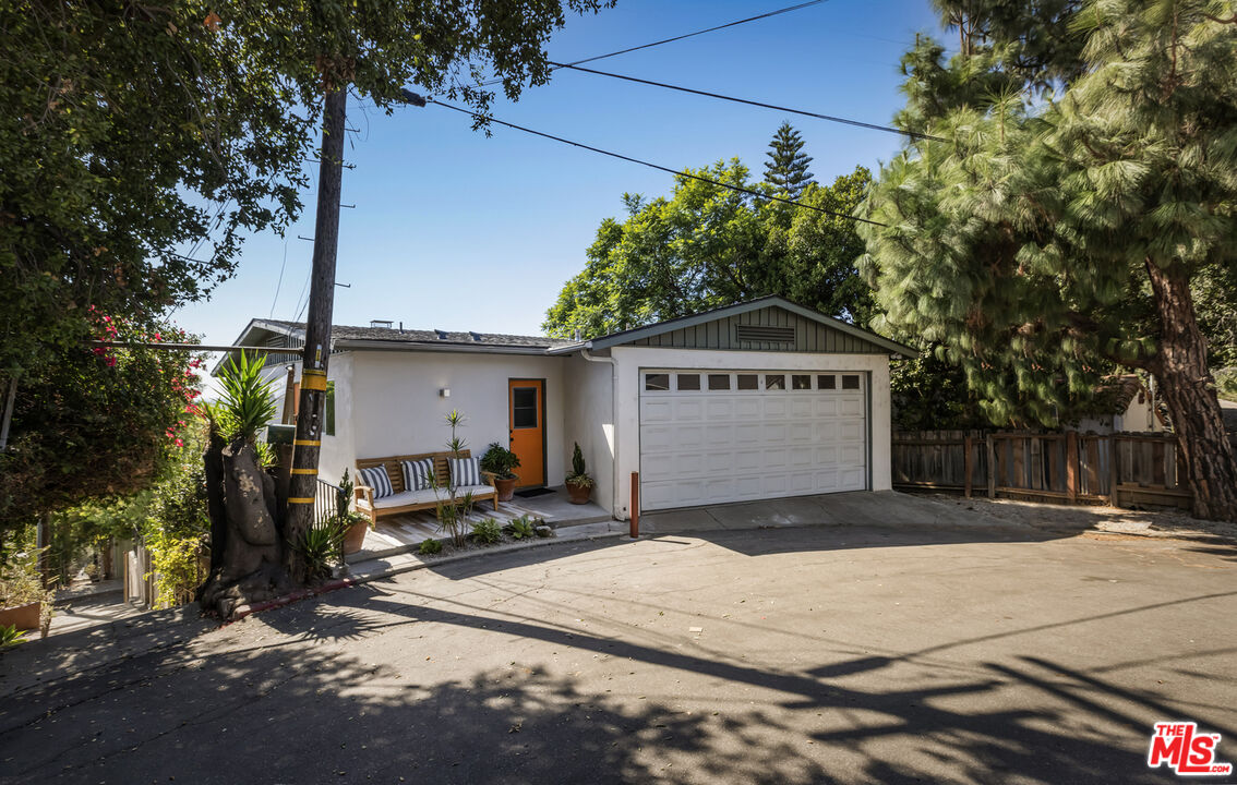 300 La Follette Dr
