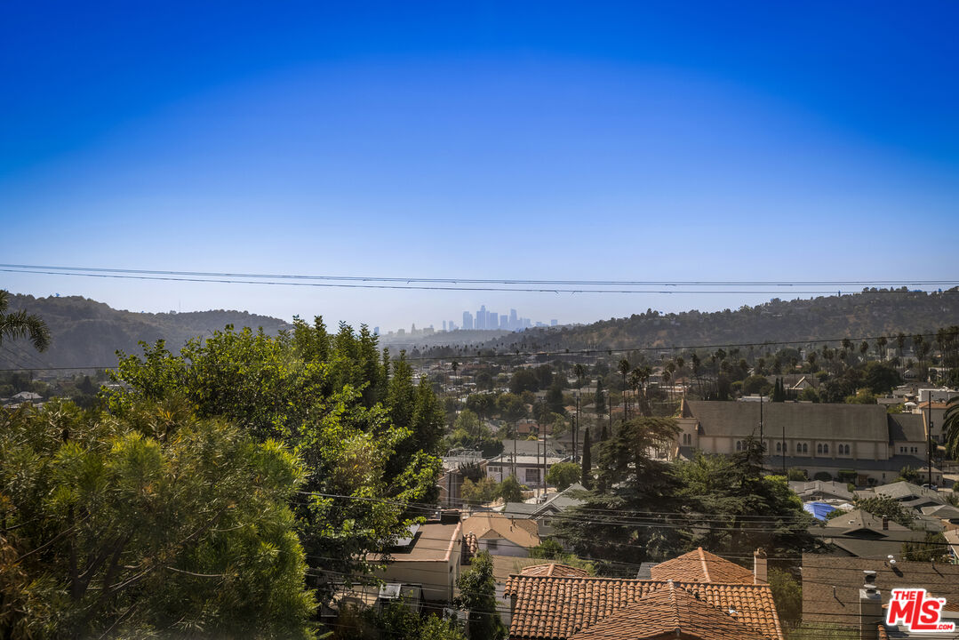 300 La Follette Dr