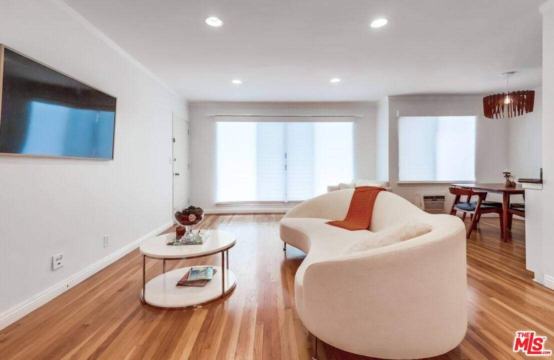 1275 Havenhurst Dr Unit: 4