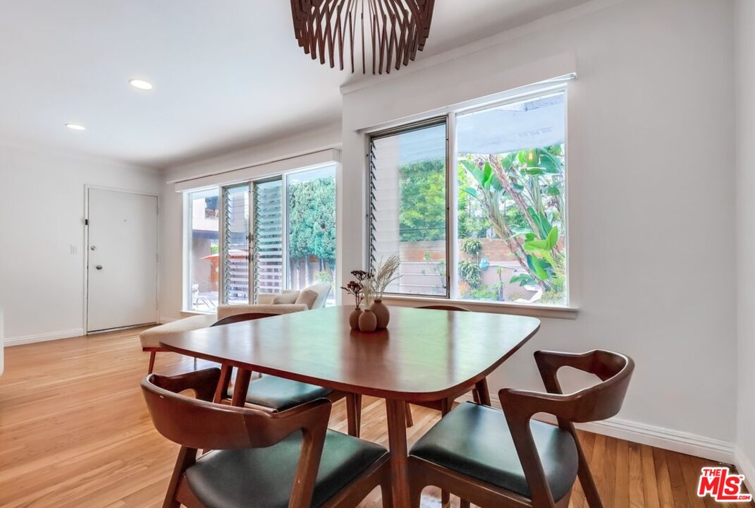 1275 Havenhurst Dr Unit: 4