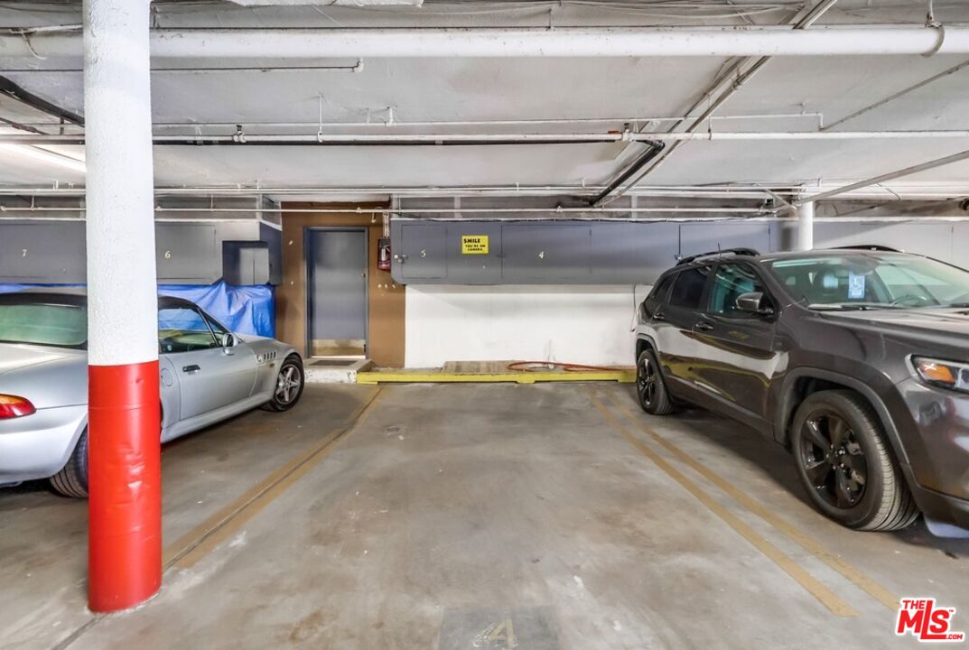 1275 Havenhurst Dr Unit: 4