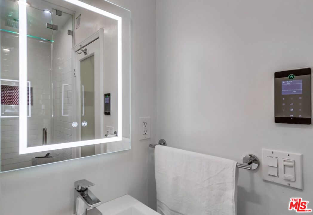 1275 Havenhurst Dr Unit: 4
