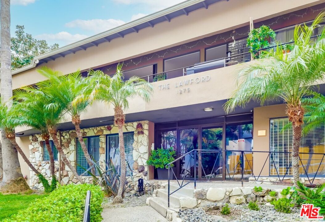 1275 Havenhurst Dr Unit: 4