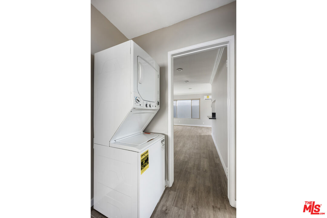 925 N Curson Ave Unit: 8