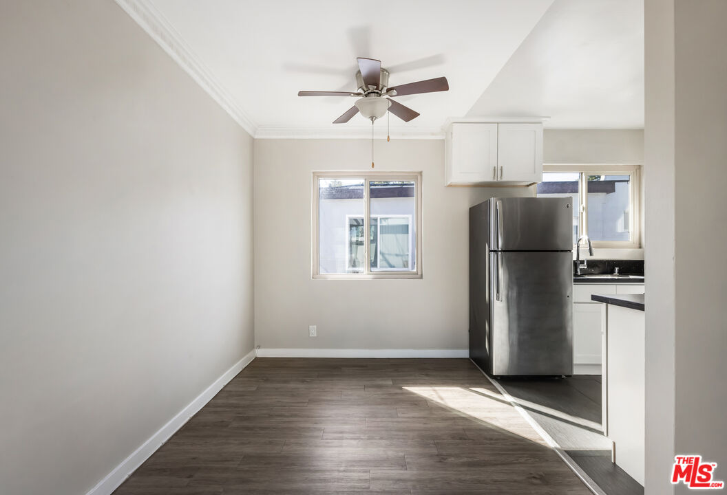 925 N Curson Ave Unit: 8