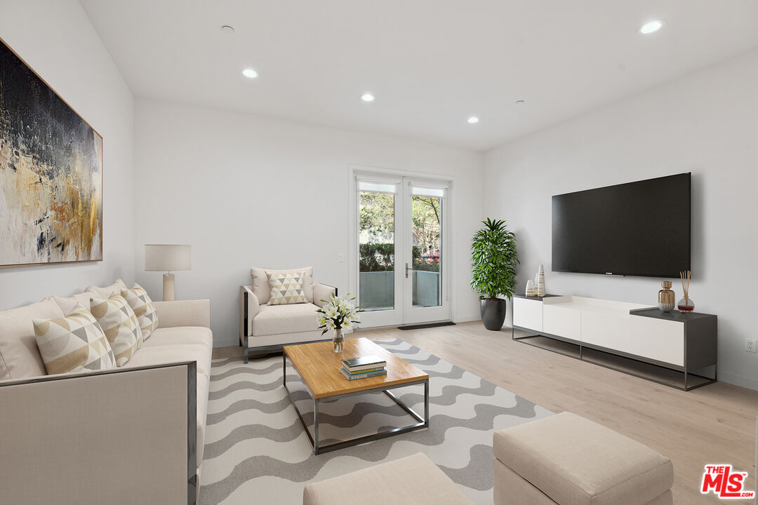 1746 Garfield Pl Unit: 101