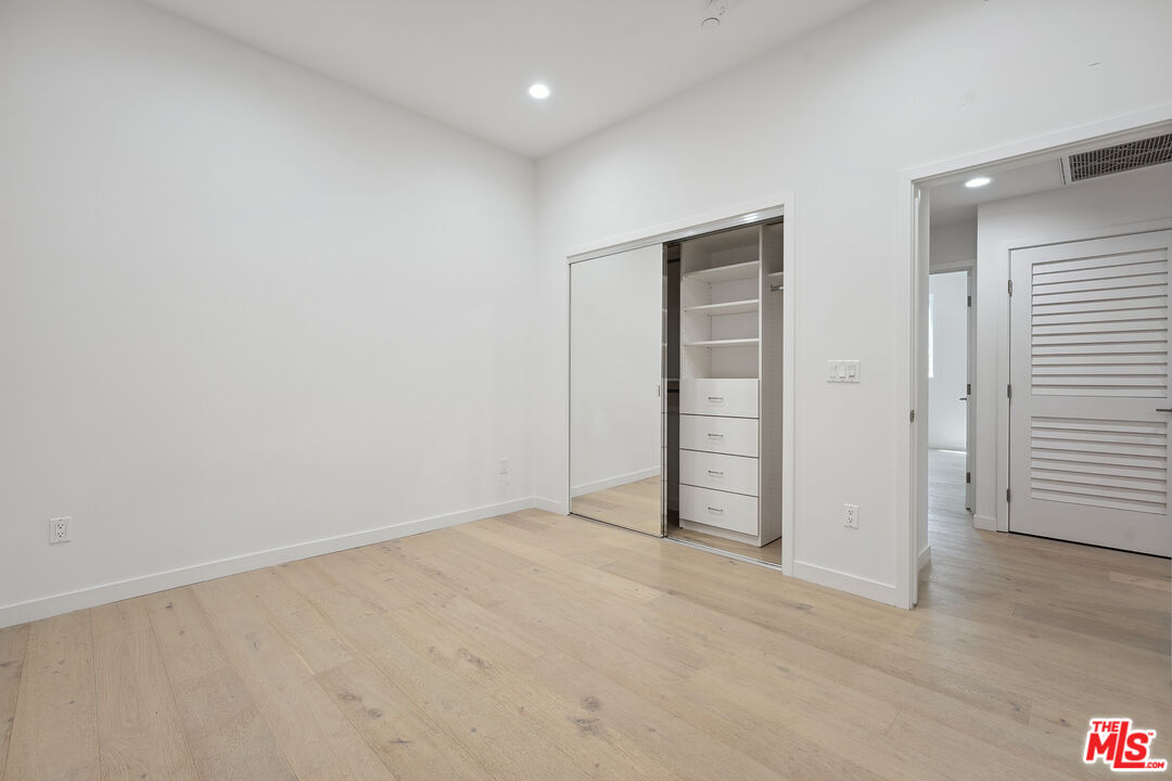 1746 Garfield Pl Unit: 101