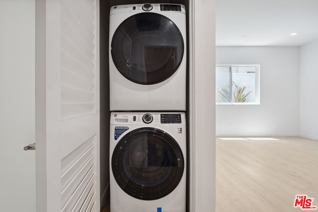 1746 Garfield Pl Unit: 102