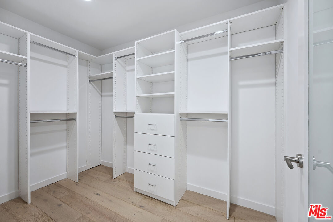 1746 Garfield Pl Unit: 102