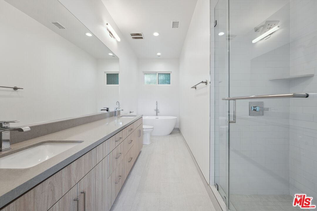 1746 Garfield Pl Unit: 302