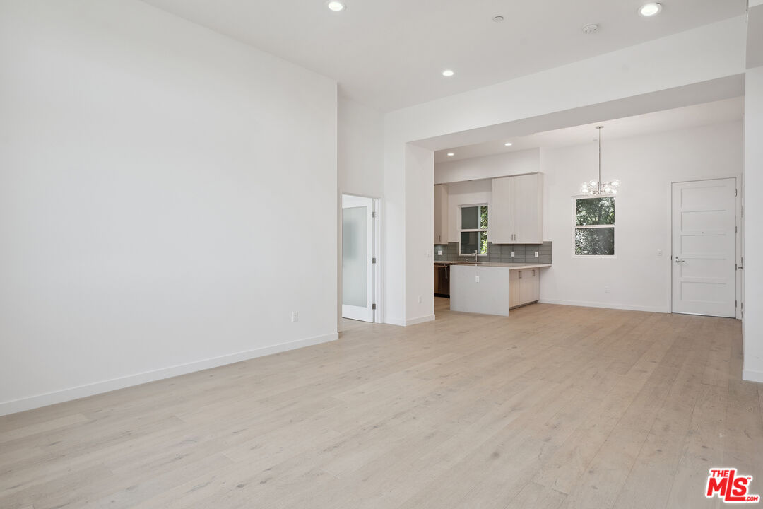 1746 Garfield Pl Unit: 302