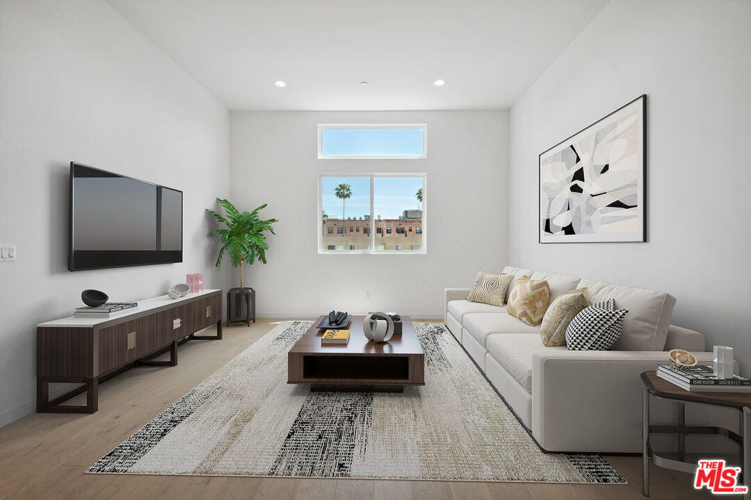 1746 Garfield Pl Unit: 302